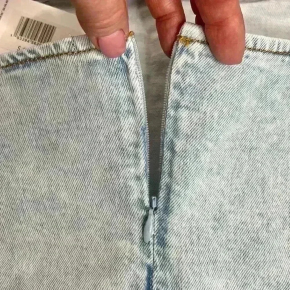 WeWoreWhat Cut-Out Denim Mini Skirt in a Super Light Indigo Wash. Sz Small. NWT! - Picture 7 of 14